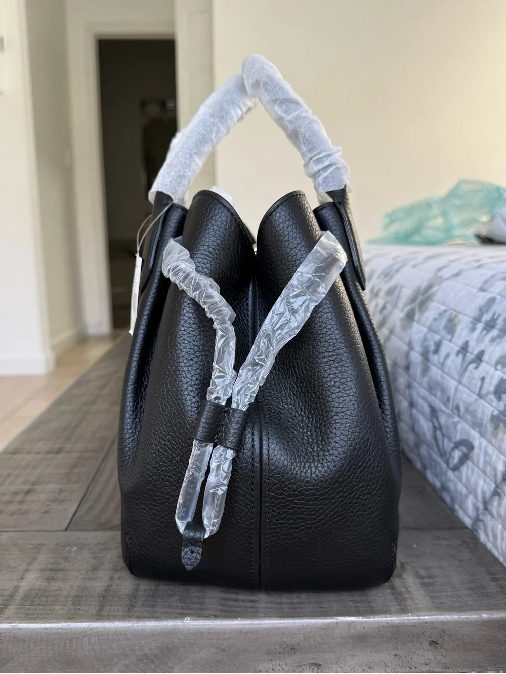 Kate Spade Dumpling Large Pebbled Leather Satchel Crossbody, Black NWT